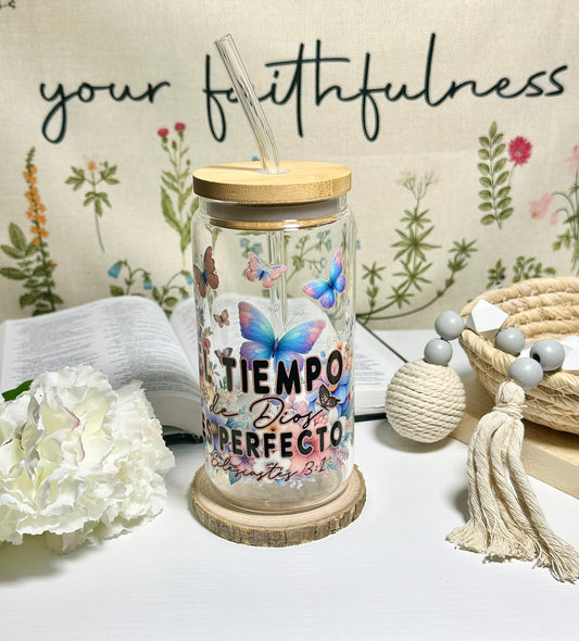 El Tiempo de Dios es Perfecto – 16 oz Glass Cup 🦋✨