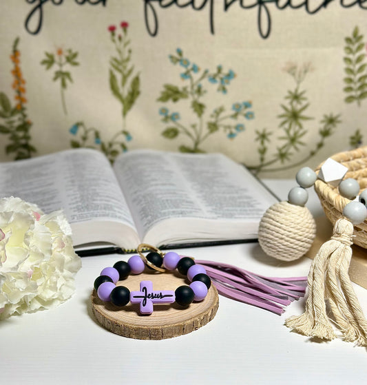 Jesus Beaded Wristlet Keychain – Purple & Black 💜🖤